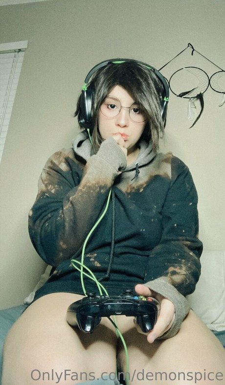 nogitsunespice naked model galleries