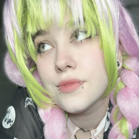 tiny ass onlyfans free naked pics