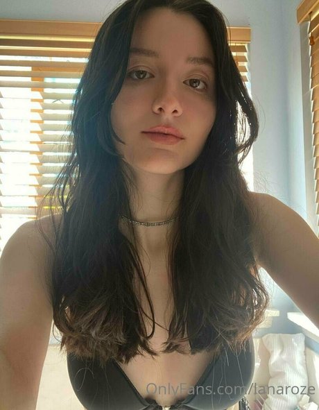 lanaroze high quality pornstar img