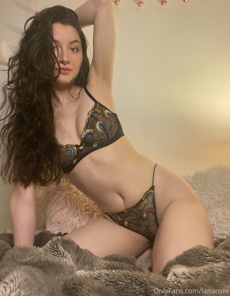 lanaroze free star photo