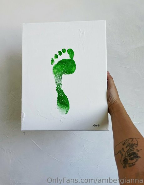 Ambergianna art model images