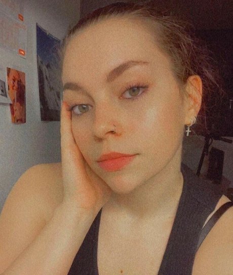 Anna Mungenast pornstar xxx picture