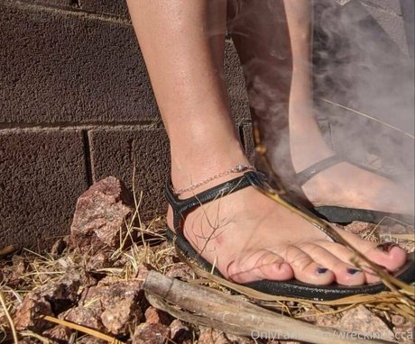 wreckinbecca model adult pic