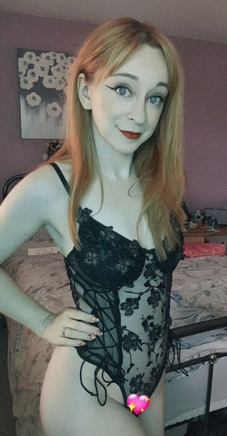 Bronnylovesyou model xxx photo