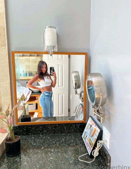 Superbinx star sex pics