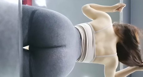 GymFoxFi pretty pornstar pic