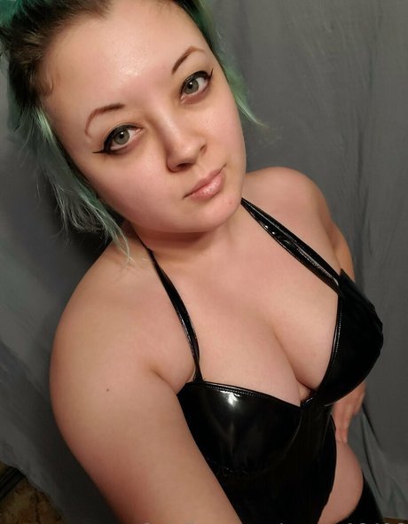 momo18496 art star archive