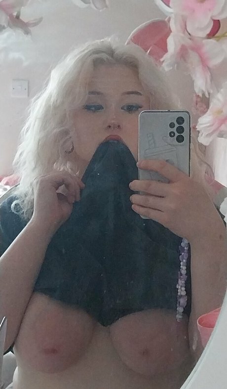 urlilsuccubus nice pornstar picture