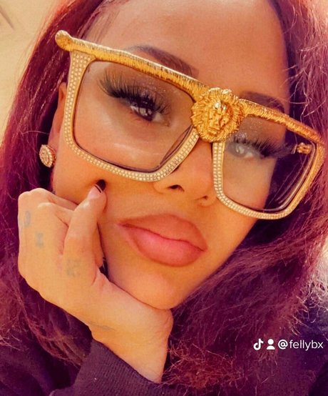 FellyBX star erotic photos