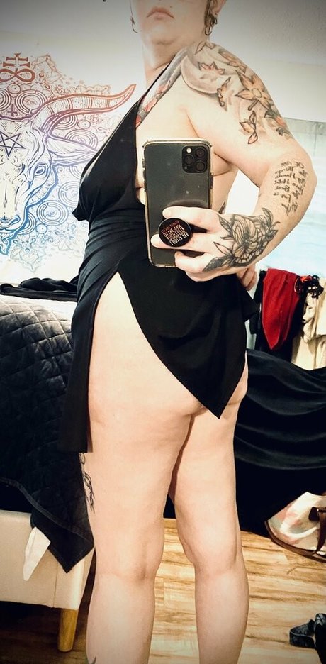 trashpanda4lyfeyo porn model images