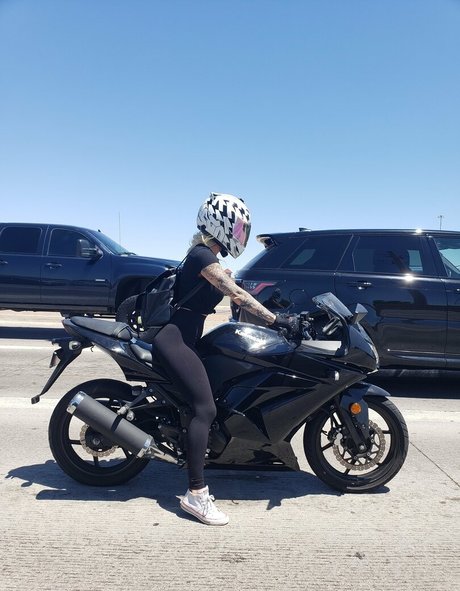 robxxxrider naked model gallery