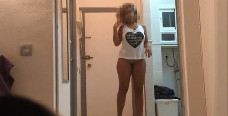 nakedpizzadelivery sexy model img