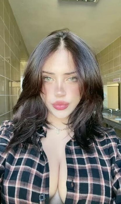 Melekwhoo free actress pics