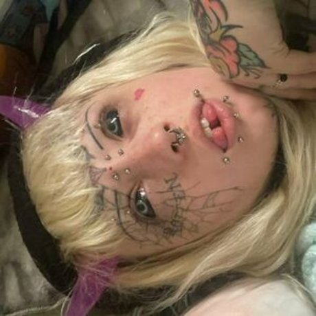 spookisideshow model art photo