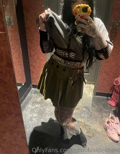 spookisideshow model pornographic archive