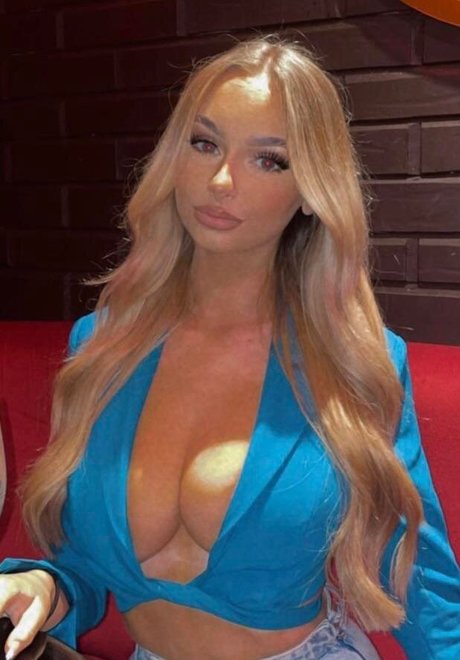 Mimi malthouse sexy star img