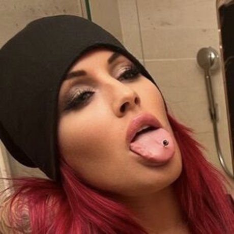 followjuliajasmin star nude images