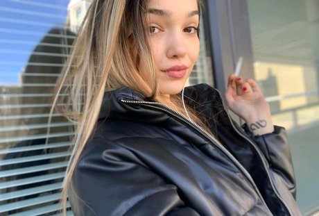 thick ass onlyfans pornographic photo