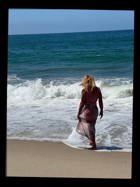 TS Alex naked star photos