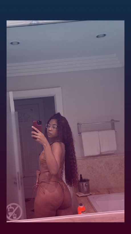 Bonnie Santana model adult archive