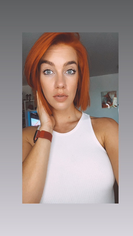 Mihalka K pornstar nude pictures