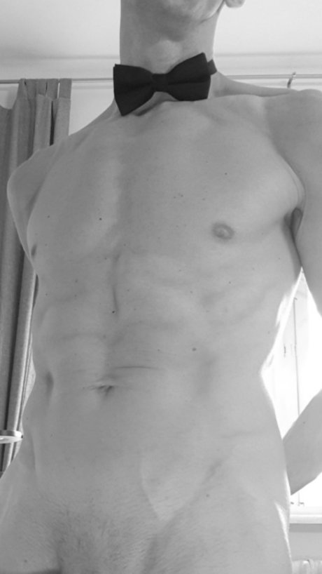 Thom XL model top photo