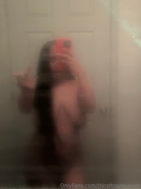 Queeen_ star hot images