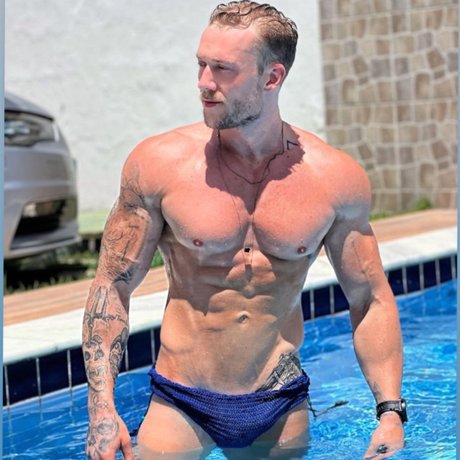 Deivid Festewig model beautiful pics