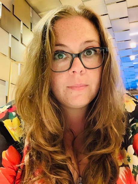 Bellatrix curve model nude archive