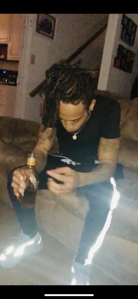 SlezzyFunTimez_ naked star images