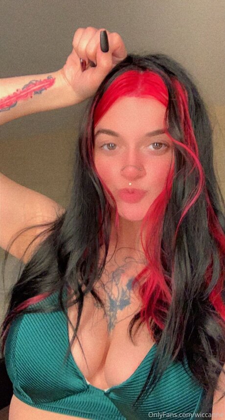 Candy Anne naked star img