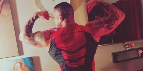 MAXIMO nudes star images