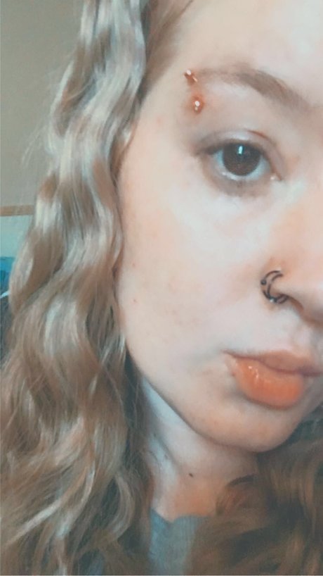 LovelyLeo94 pornstar perfect galleries