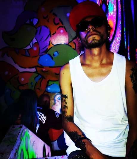 Alex Simons best star image