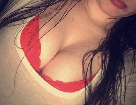 Dixie Thick sexy model pic