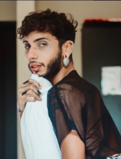 Shalon Txai pretty model gallery