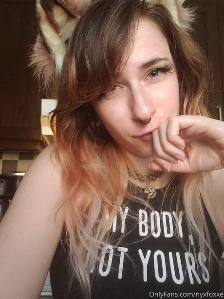 Nyx Foxxe erotic pornstar archive