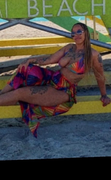 Red thickness pornstar naked pics