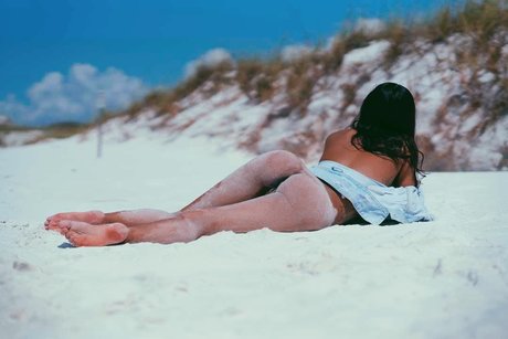 _HOUSE WIFE_ best actress pictures