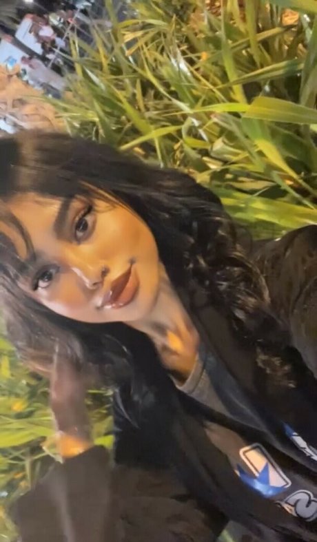 oil7ll star porn photos