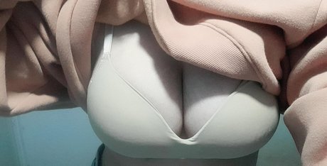 ramennx_ pretty pornstar photo