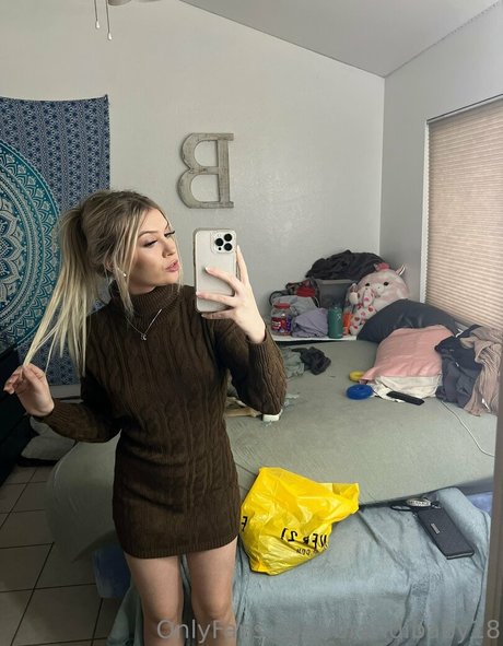 brandibaby18 star hot photo