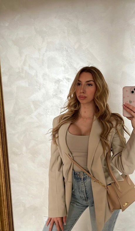 alexndraca star pornographic archive