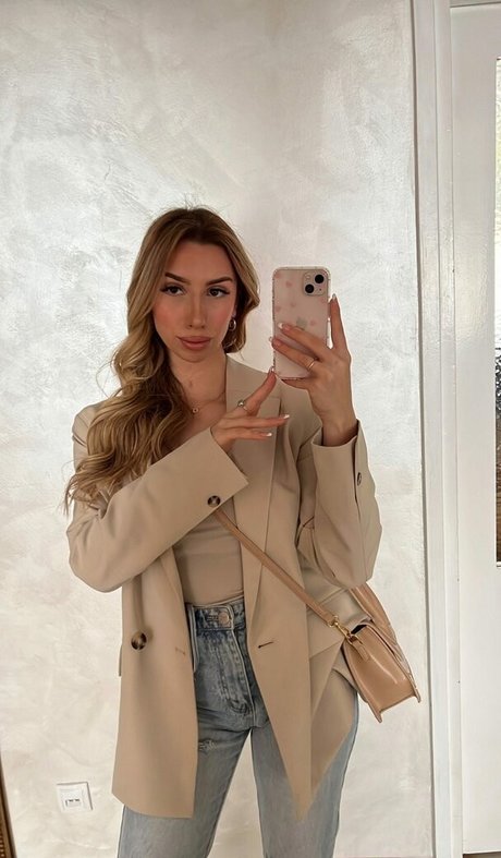 alexndraca pornstar pretty galleries