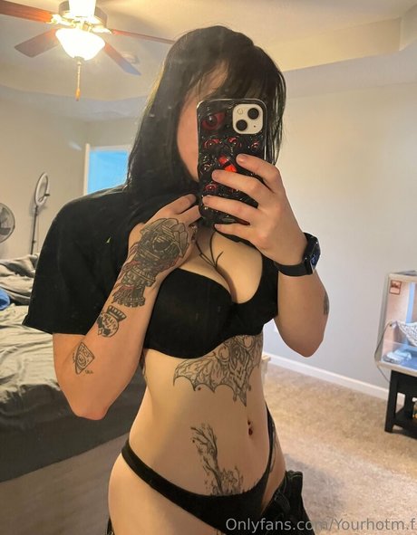 HotGothMlf pornstar perfect pic