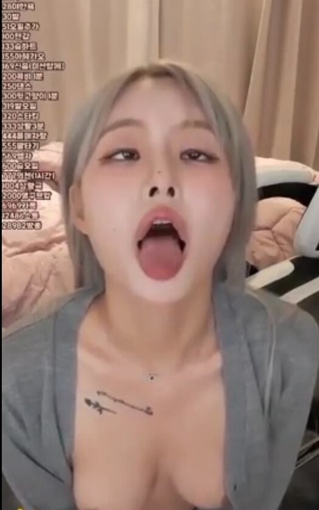 Gyuri26 pretty pornstar image