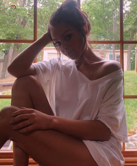 Clare Temerowski star hot picture