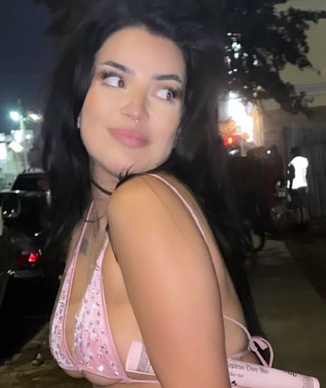 Selenaxoxoxo Marian star nude gallery