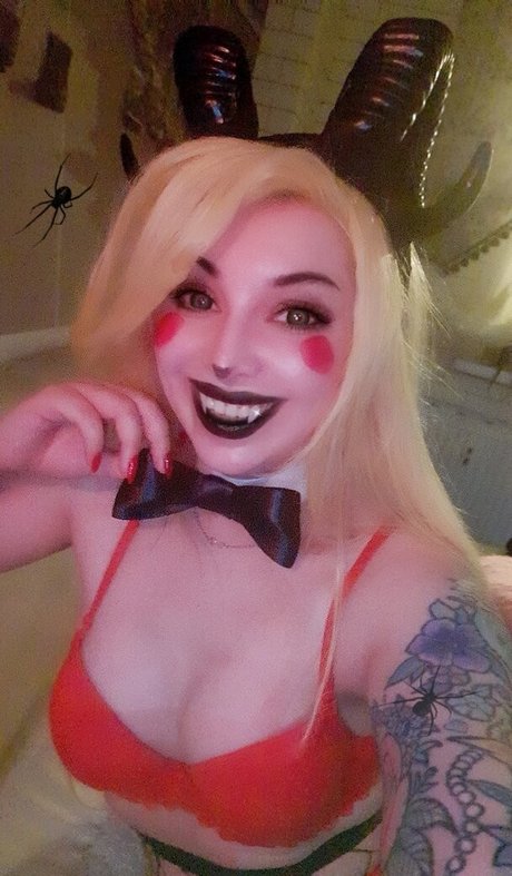 Linameowmeow sexy model pic