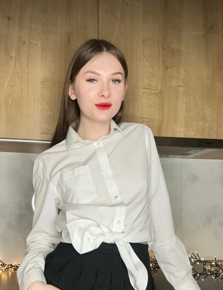 mia ts adult star galleries